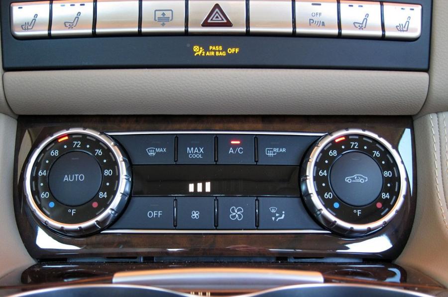 Mercedes-Benz CLS550 2012 года  (фото 97 из 121)